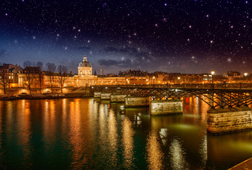 Wall Mural - Beautiful sunset colors of Paris and Seine river