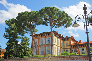 Wall Mural - Pisa, old villa near the square of Miracles.