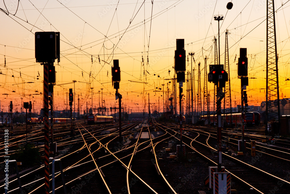 Railway Tracks at Sunset - obrazy, fototapety, plakaty 