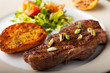 © Bernd Jürgens - Steak vom Grill mit gerösteten Kartoffeln