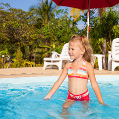 Canvas Print - little girl in the pool