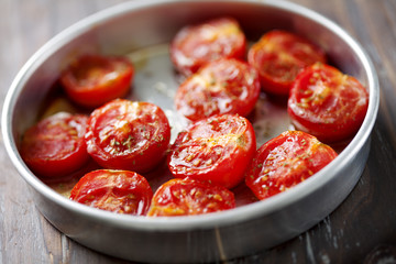 baked tomatoes