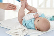 © JPC-PROD - Soins quotidiens de bébé