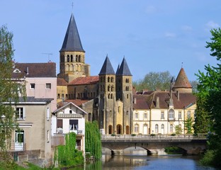 Wall Mural - Paray-le-Monial Sacre-Coeur 05