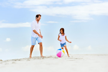 Wall Mural - fun father daughter