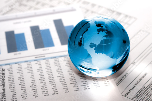 Fotografia glass globe business. Global Market