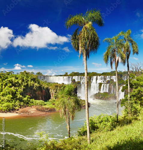 wodospady-iguassu-widok-od-strony-argentynskiej