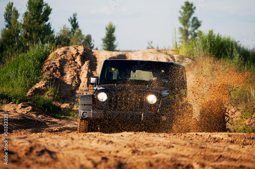 Obraz w ramie Off road car in the mud