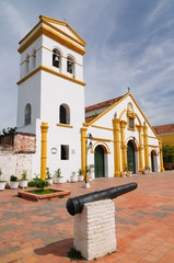 Wall Mural - Colombia, View on the old Mompos