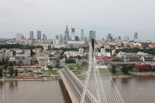 widok-na-most-swietokrzyski-i-panorame-warszawy-w-tle