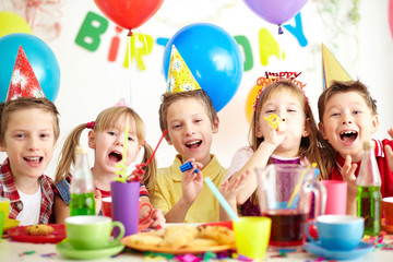 Canvas Print - At birthday party