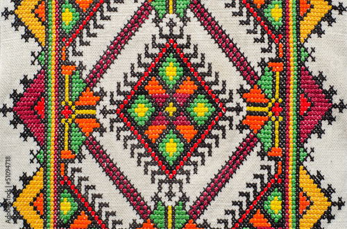 Nowoczesny obraz na płótnie embroidered good by cross-stitch pattern