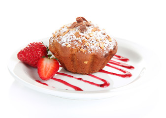 Canvas Print - Tasty muffin cake with strawberries and chocolate