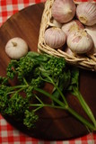Fototapeta Miasto - parsley and garlic