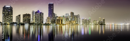 Naklejka na meble Miami downtown panorama at night