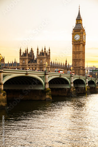 Nowoczesny obraz na płótnie Big Ben Clock Tower and Parliament house at city of westminster,