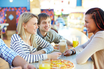 Wall Mural - talking in bar