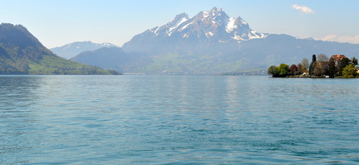 Wall Mural - suisse...lac des quatres cantons