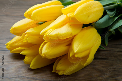 mazzo di tulipani gialli  - 51941202