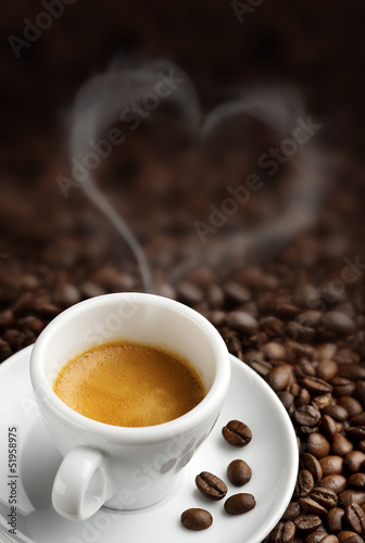 Fototapeta do kuchni coffee cup with heart- shaped steam