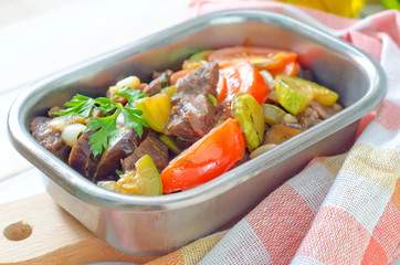  baked meat with vegetables