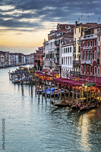 Obraz w ramie View of famous Grand Canal at sunset