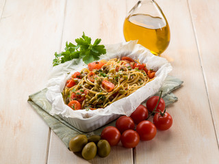 Wall Mural - spaghetti with cherry tomatoes and green olives