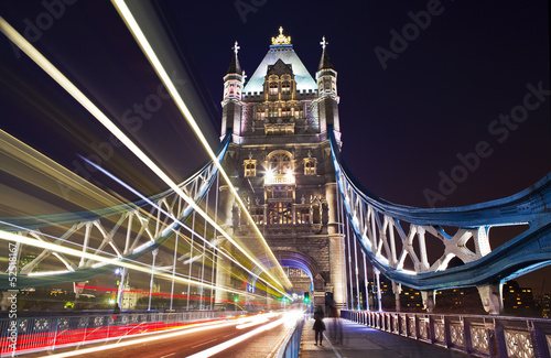 Fototapeta na wymiar Tower Bridge at Night