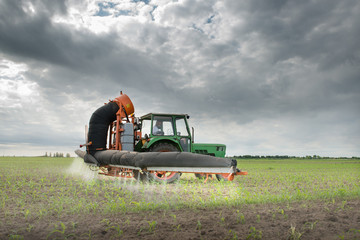 Sticker - Tractor spraying