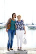 © Ferrante Pietro - Nonna e nipote al porto turistico