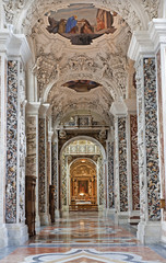 Wall Mural - Palermo - Side nave in church La chiesa del Gesu