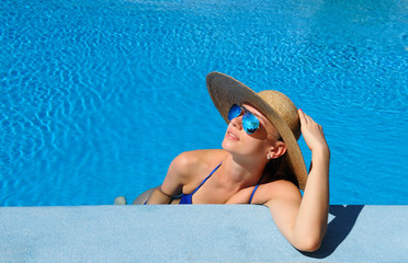 Poster - Woman at poolside