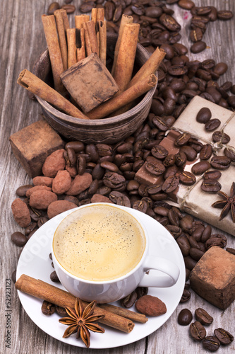 Nowoczesny obraz na płótnie coffee with Chocolate bar and spices