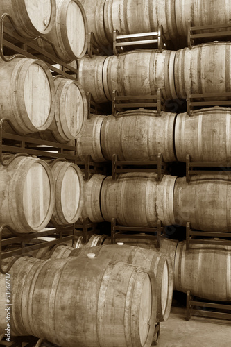 Naklejka na szybę Wine barrels