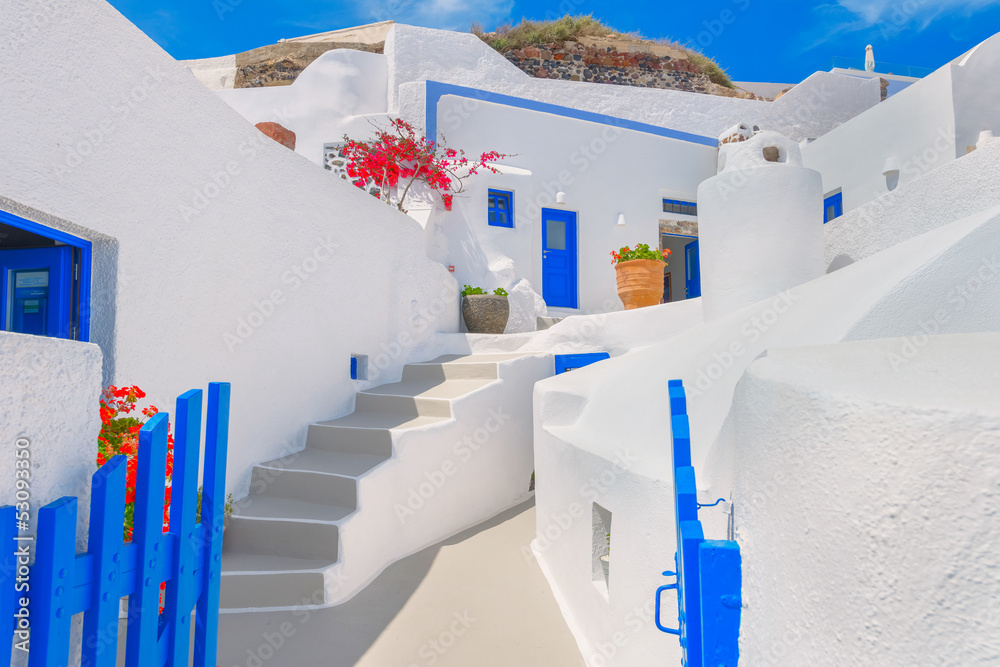 Greece Santorini island in Cyclades, traditional view of white w - obrazy, fototapety, plakaty 