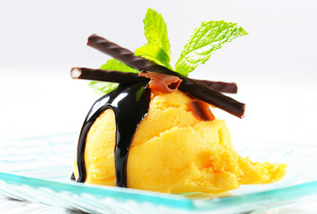 Poster - Ice cream with chocolate sauce and mint sticks