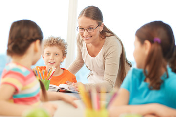 Canvas Print - At reading lesson