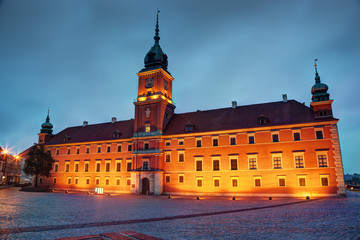 Wall Mural - Royal Castle in Warsaw, Poland at the evening