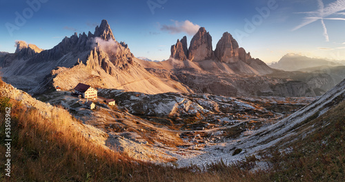 Nowoczesny obraz na płótnie Dolomites mountain in Italy at sunset - Tre Cime di Lavaredo