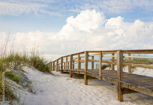 Naklejka dekoracyjna Boardwalk in the Beach Sand Dunes