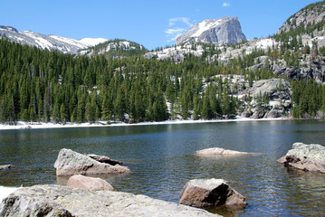 Wall Mural - Bear lake and Hallett peak, Rocky Mountain National Park, CO