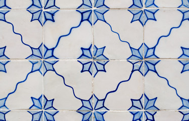 Fototapete - Traditional Portuguese glazed tiles