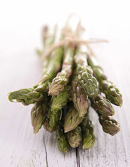 raw asparagus