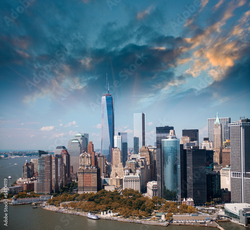 Fototapeta na wymiar Wonderful summer sunset aerial view of lower Manhattan skyscrape