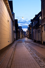 Fototapete - street in Dutch city at night