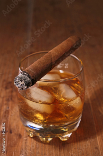 Fototapeta do kuchni alcohol and cigar