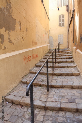 Dekoracja na wymiar  schody-w-uliczce-marsylii