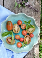 Canvas Print - ripe  tomatoes