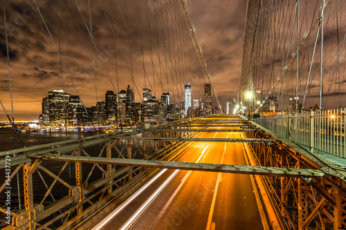 Plakat na zamówienie New-York - Brooklyn Bridge by Night - Financial district