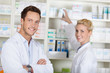 © contrastwerkstatt - mitarbeiter in der apotheke